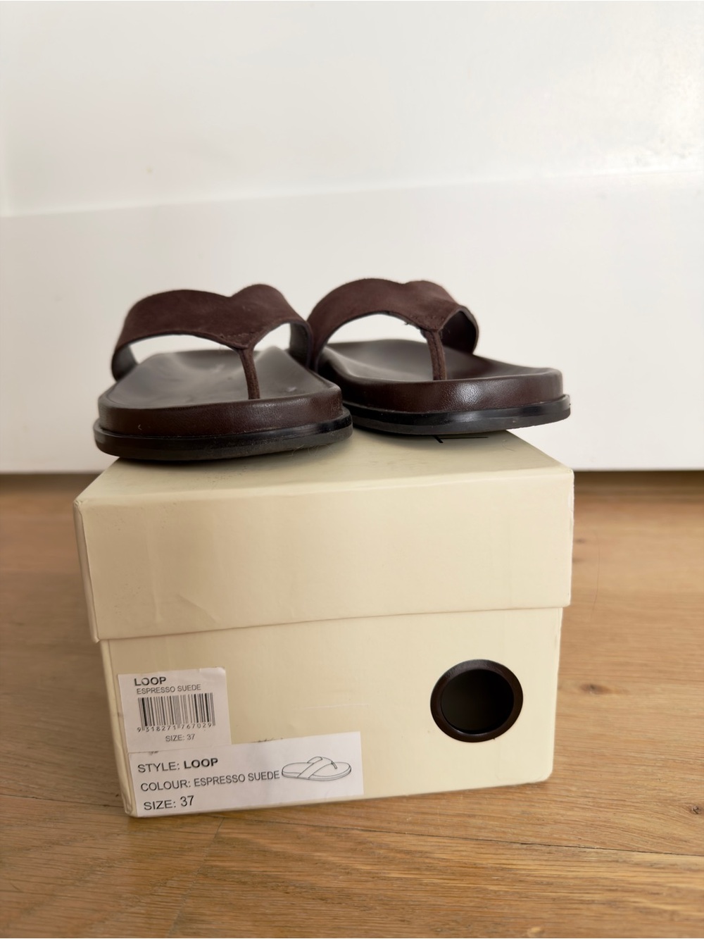 Tony Bianco Thong Sandals - Picture 4 of 7
